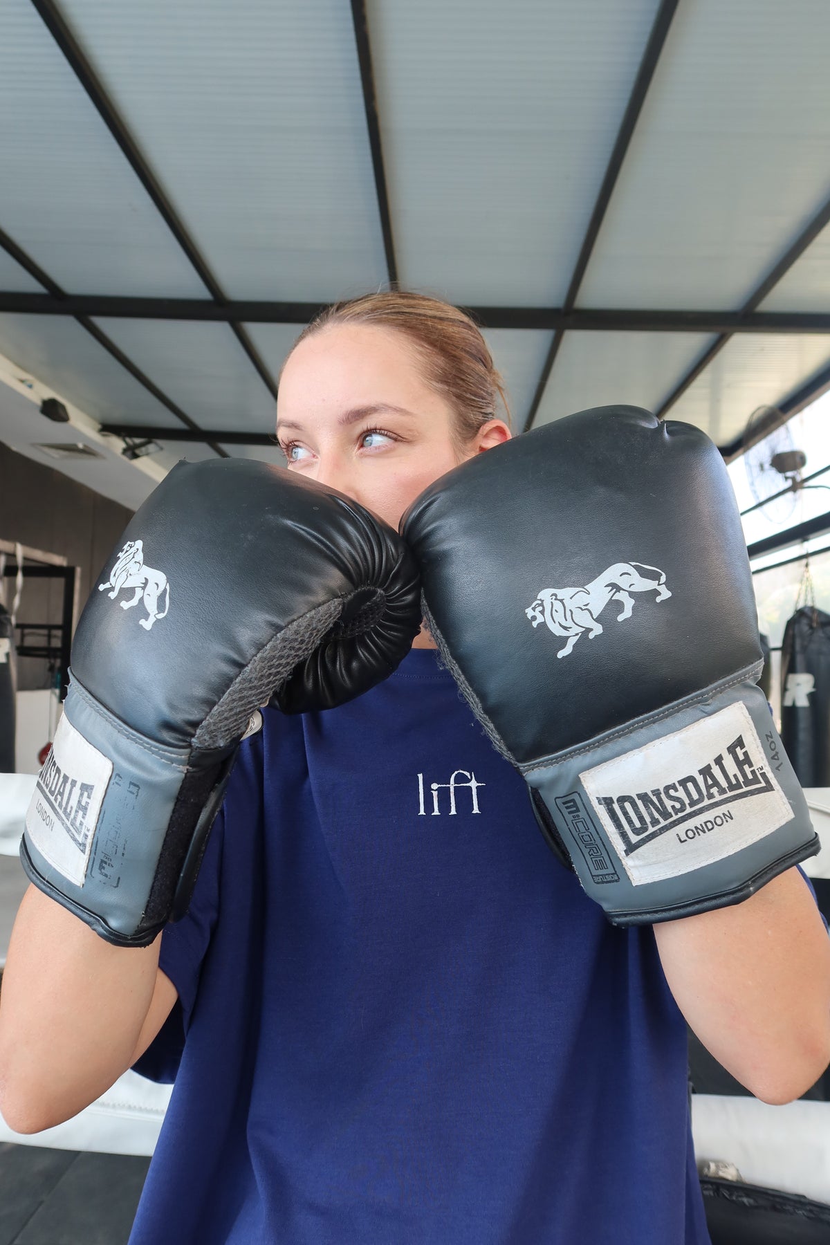 boxing model in oversized t-shirt